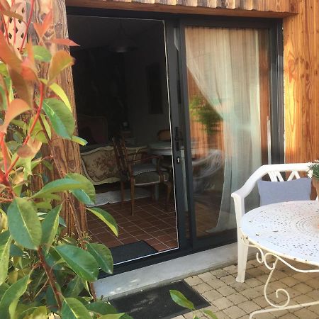 Aupres Du Chateau 2 Bed & Breakfast Breze Exterior photo